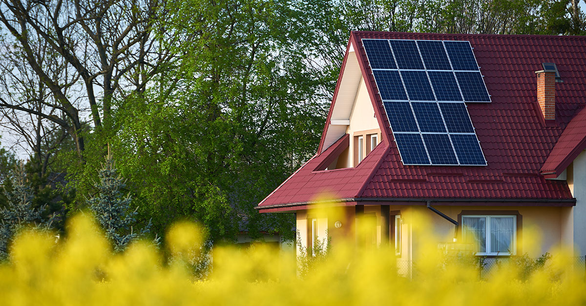 house with solar panels Handelsbanken.se